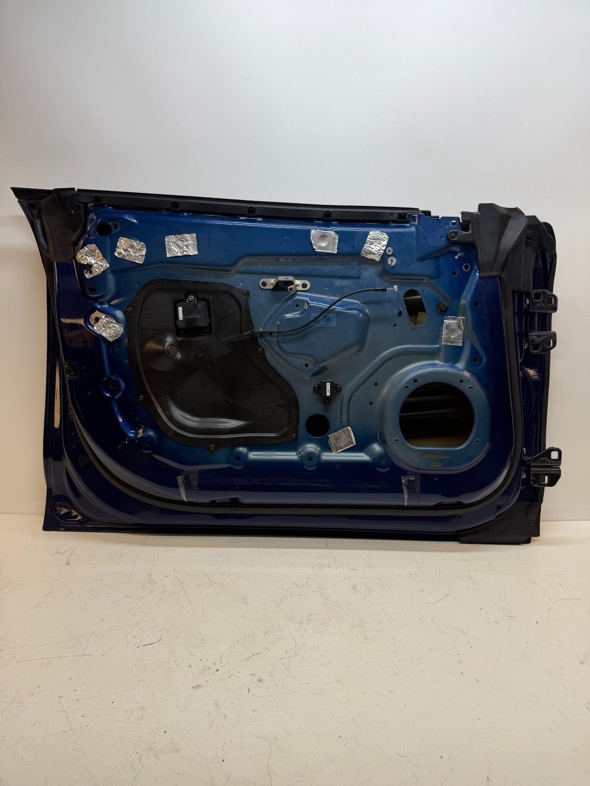 2016-2020 Tesla Model S Front Left Driver Side Door Shell Panel 6006662-00-G