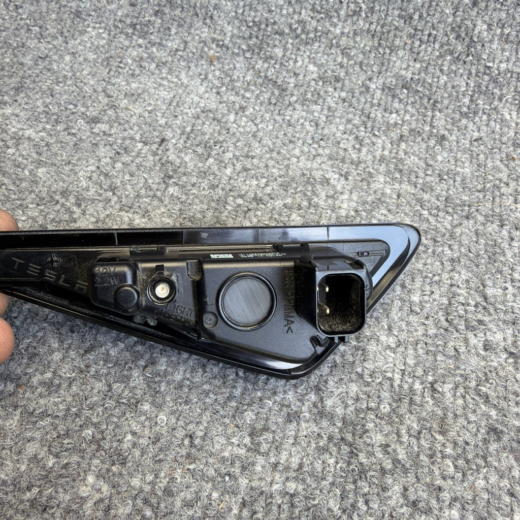 17-23 Tesla Model 3 Y Right Fender Side Turn Signal Camera 1495865-20-F