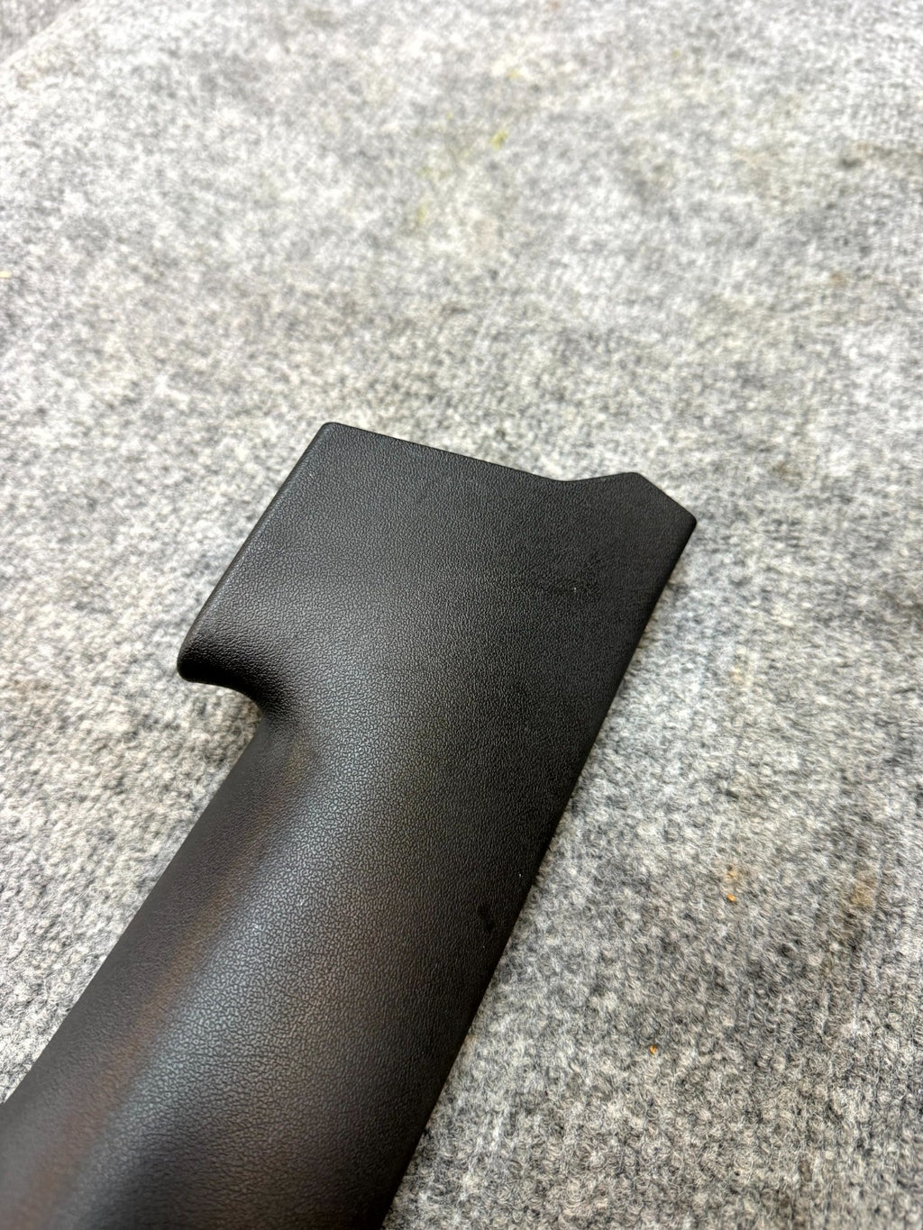 17–23 TESLA MODEL Y3 REAR RIGHT SIDE UPPER C PILLAR COVER TRIM OEM, 1086277-00-G
