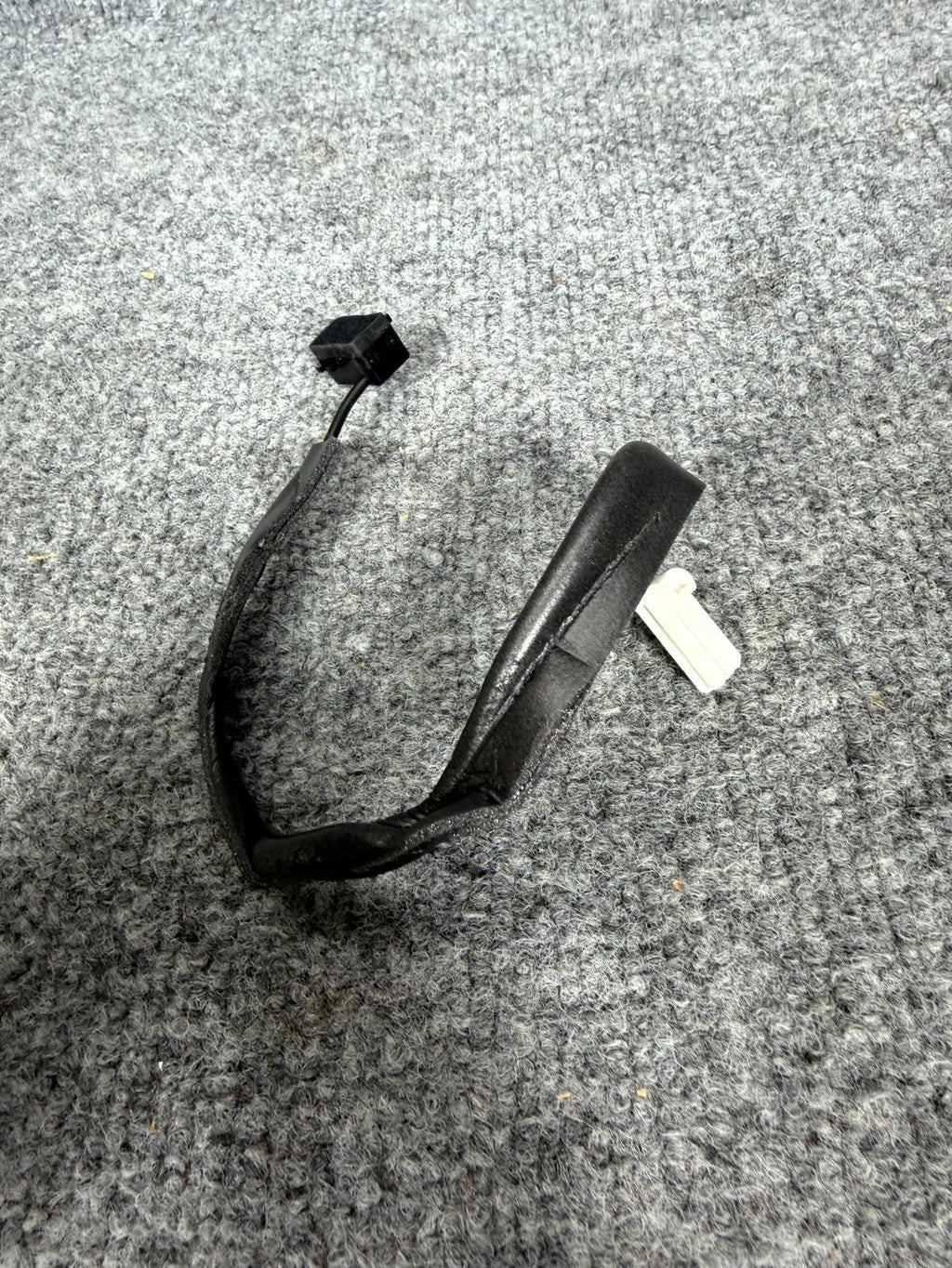 2016-2020 Tesla Model X Microphone Electric Module Unit OEM, 1047000-00-A