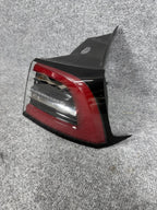 ♦️2017 - 2023 TESLA MODEL 3 REAR RIGHT PASSENGER SIDE TAILLIGHT OEM, 1077398-00