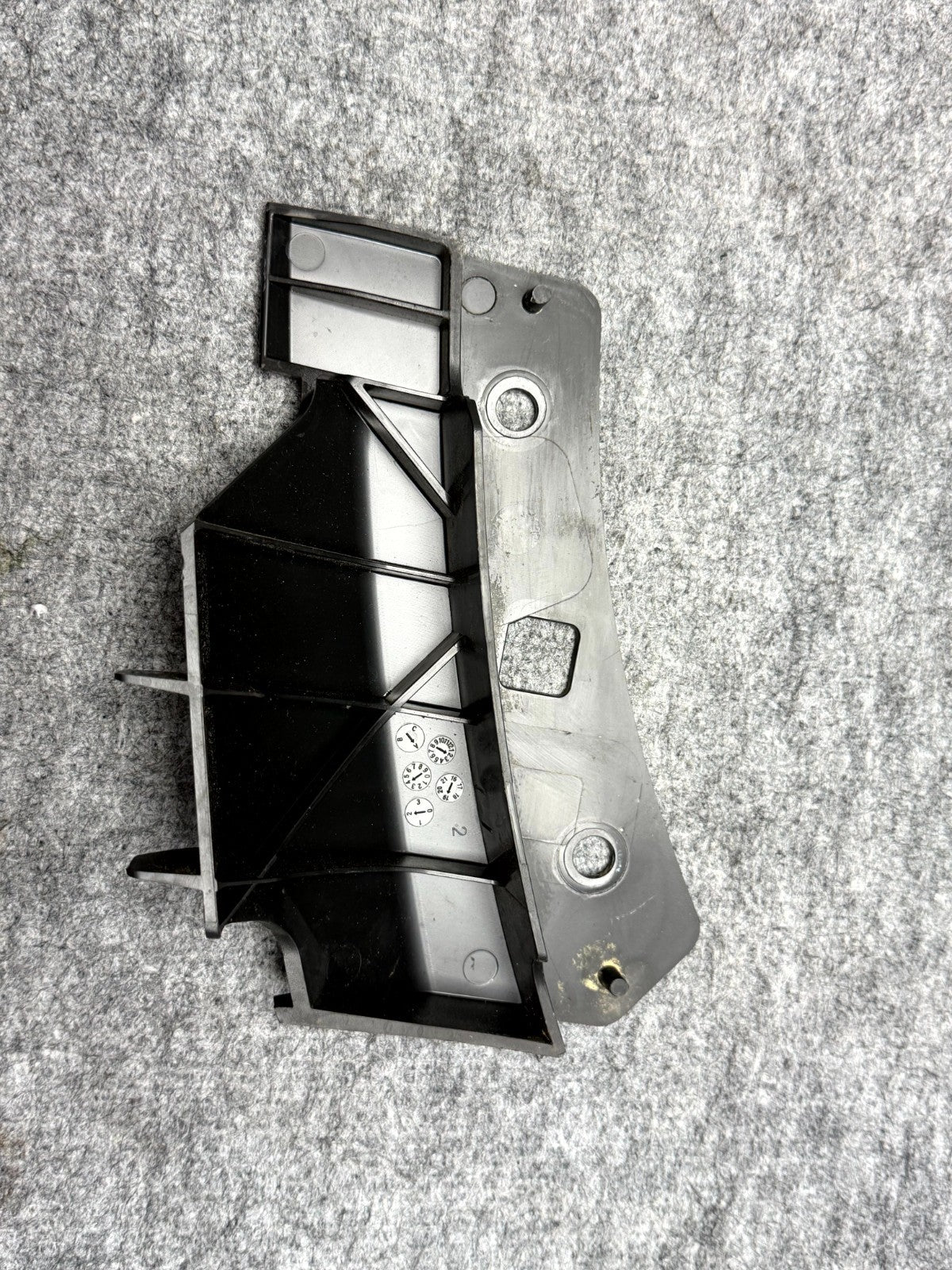 ♦️17-23 TESLA MODEL 3 FRONT RIGHT UPPER BUMPER SUPPORT BRACKET OEM, 1084170-00-B