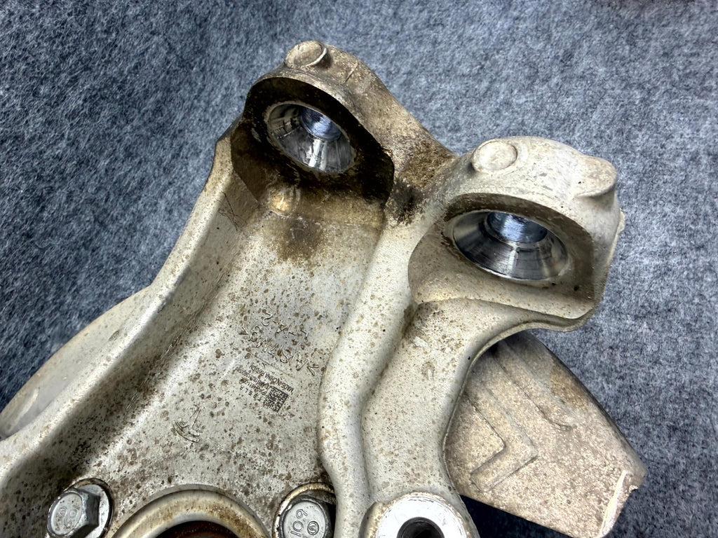 ♦️17-23 TESLA MODEL 3 FRONT LEFT SIDE SPINDLE KNUCKLE WHEEL HUB OEM, 104431100E