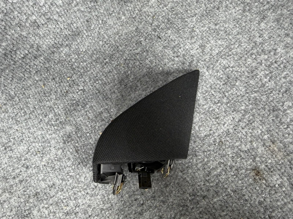 ♦️2017-2023 TESLA MODEL 3 FRONT RIGHT SIDE DOOR CORNER TWEETER TRIM OEM, 1784662