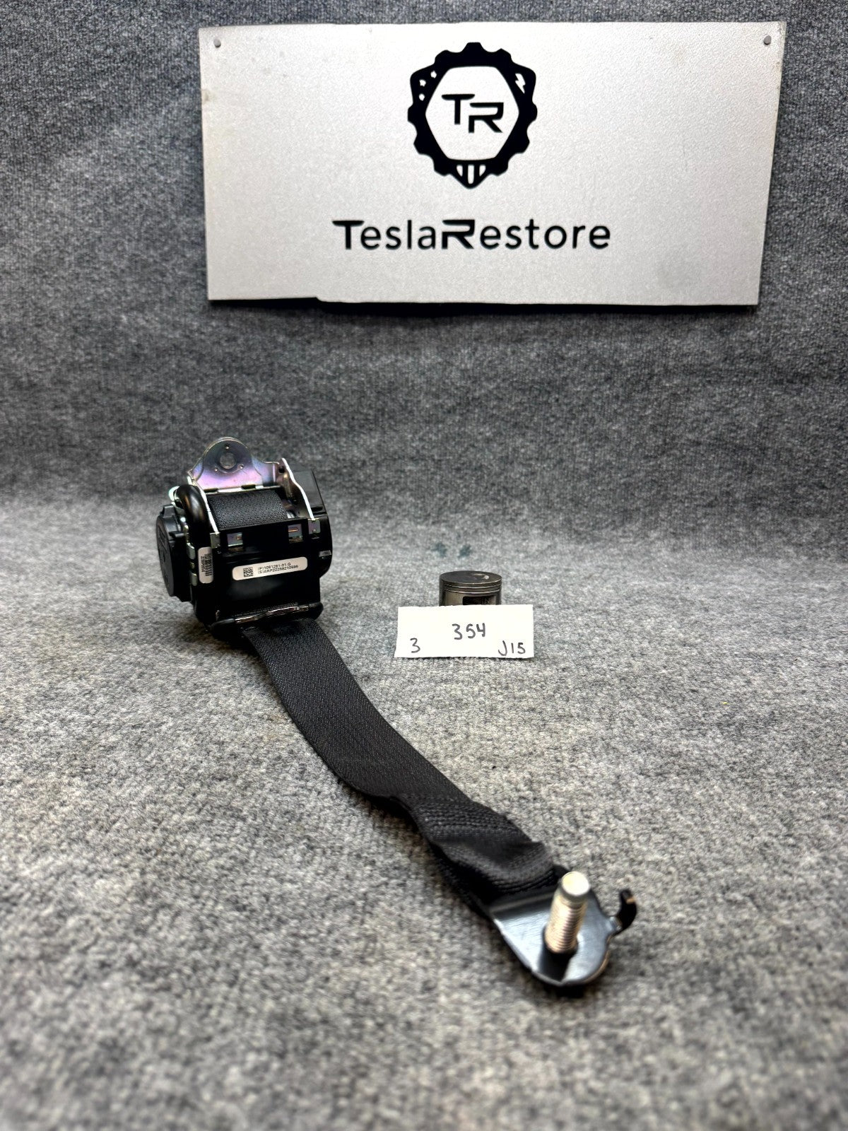 2017 - 2023 TESLA MODEL 3 REAR RIGHT / LEFT SEAT BELT RETRACTOR OEM 1081281-01-G