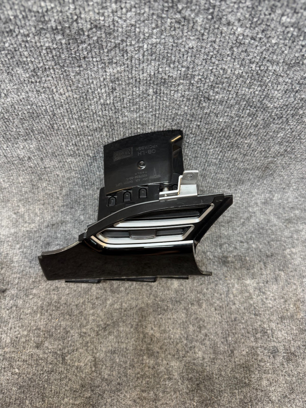 2012-2020 Tesla Model S Front Left Dashboard A/C Air Vent Outlet 1007831-00-B