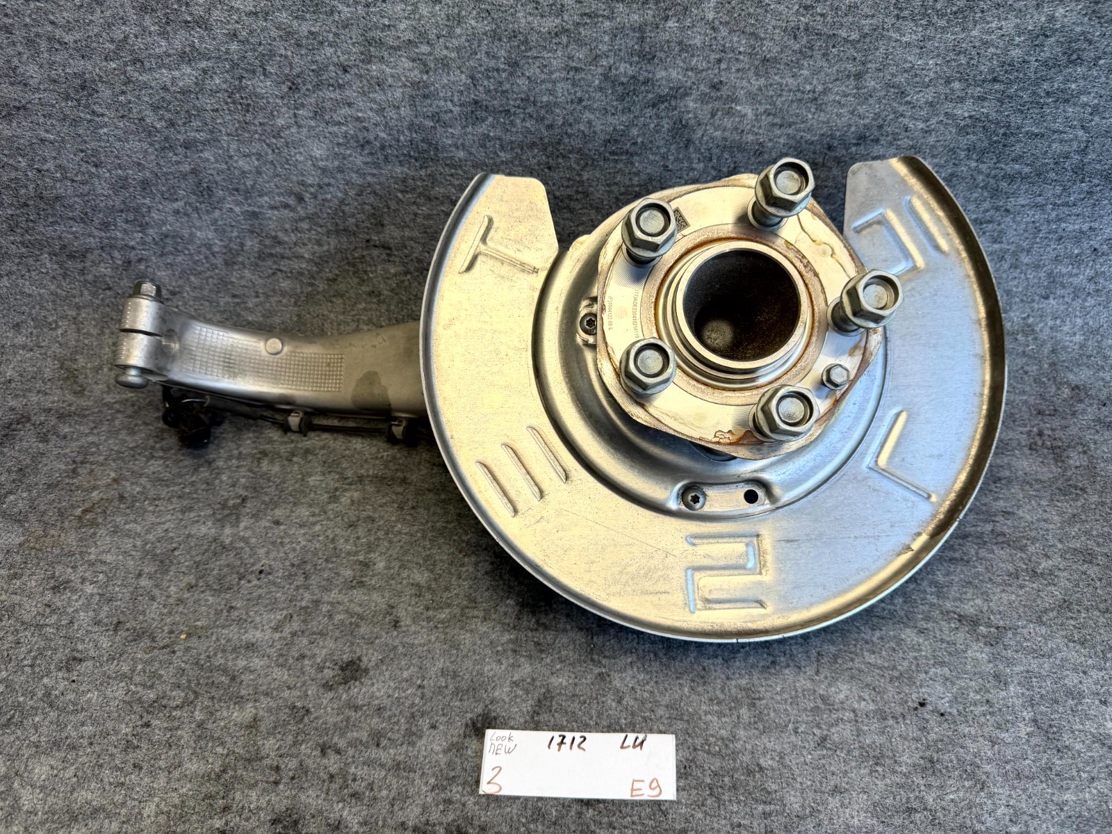 ♦️17-23 TESLA MODEL 3 FRONT LEFT SPINDLE KNUCKLE HUB & SHIELD OEM, 1044311-00-E