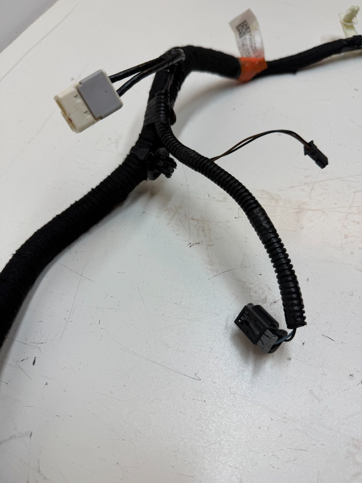 20-24 Tesla Model Y Rear Liftgate Trunk Wiring Harness & Connector 1616689-00-E