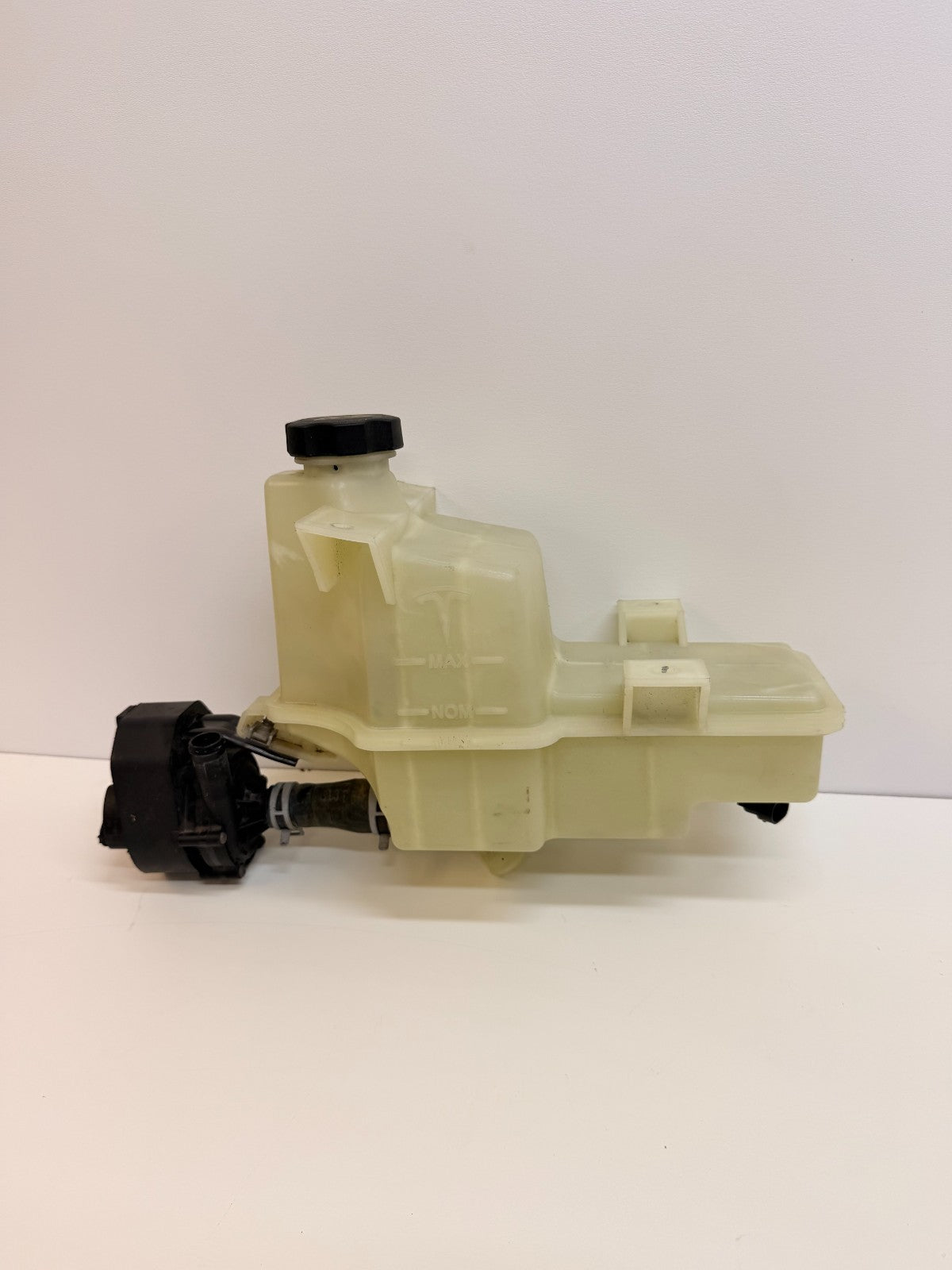 2012-2016 Tesla Model S Coolant Reservoir Bottle Expansion Tank Unit OEM