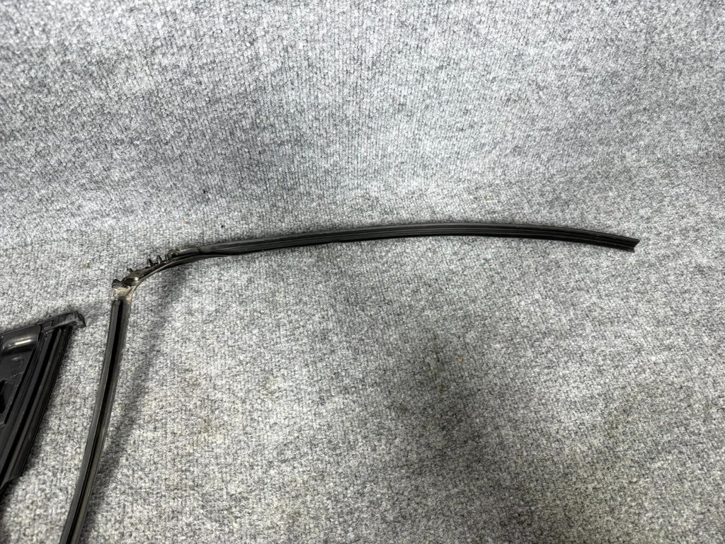 2016-2023 Tesla Model X Right Side B Pillar WeatherStrip Seal OEM, 1032152-00-C