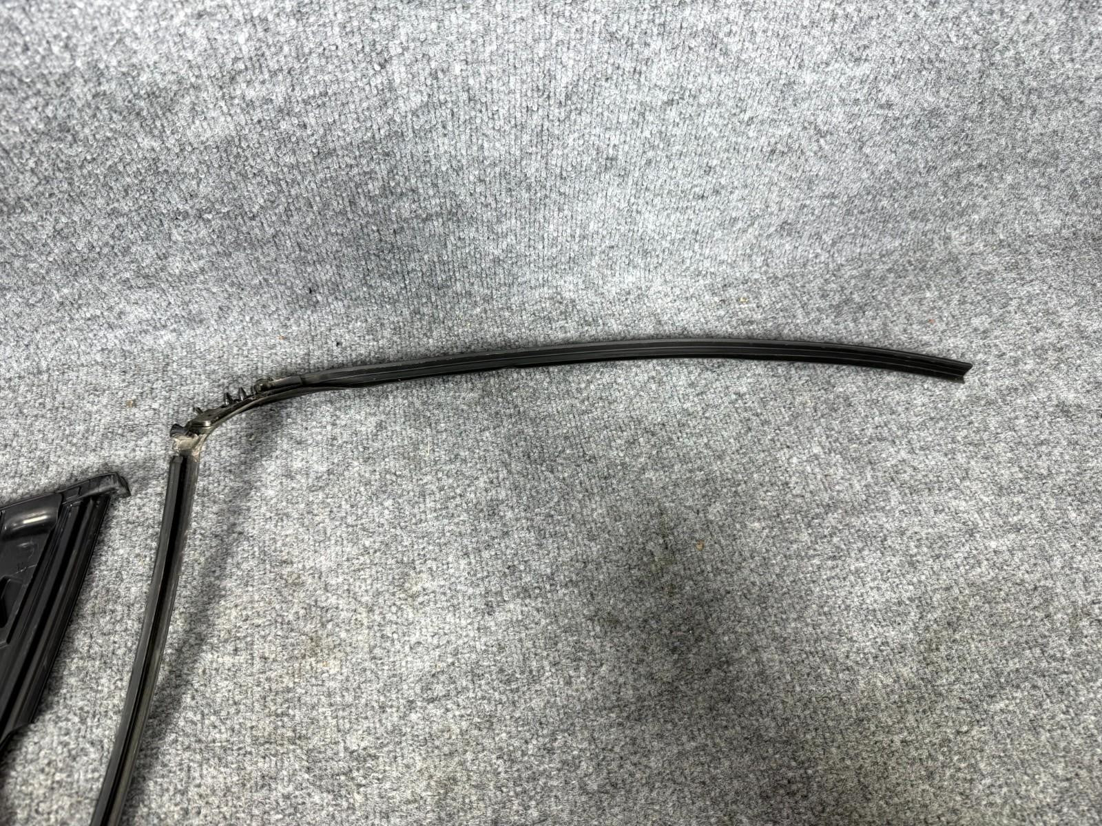 2016-2023 Tesla Model X Right Side B Pillar WeatherStrip Seal OEM, 1032152-00-C