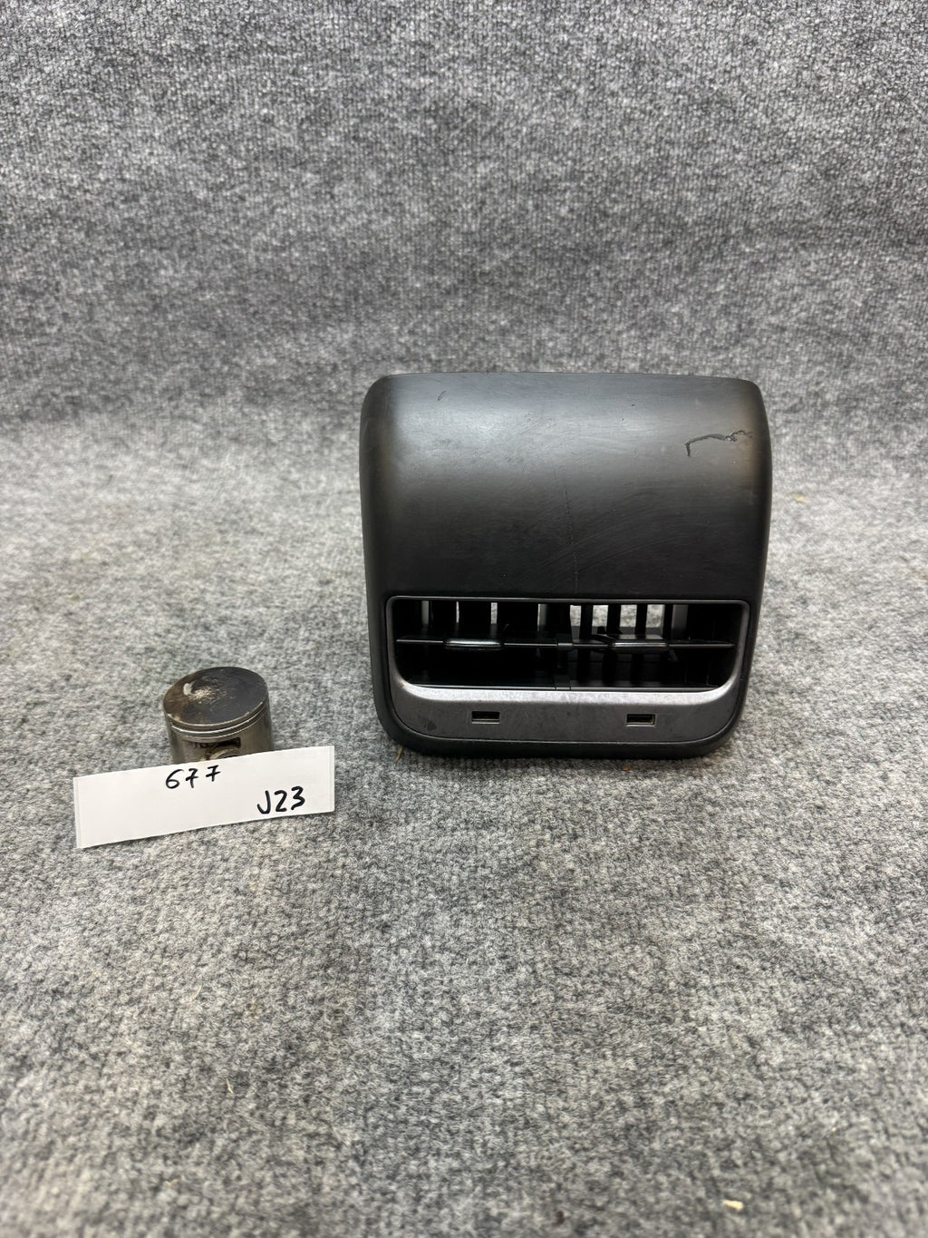 17 - 23 TESLA MODEL 3 REAR CENTER AIR VENT GRILL COVER & USB HUB OEM, 112170000C