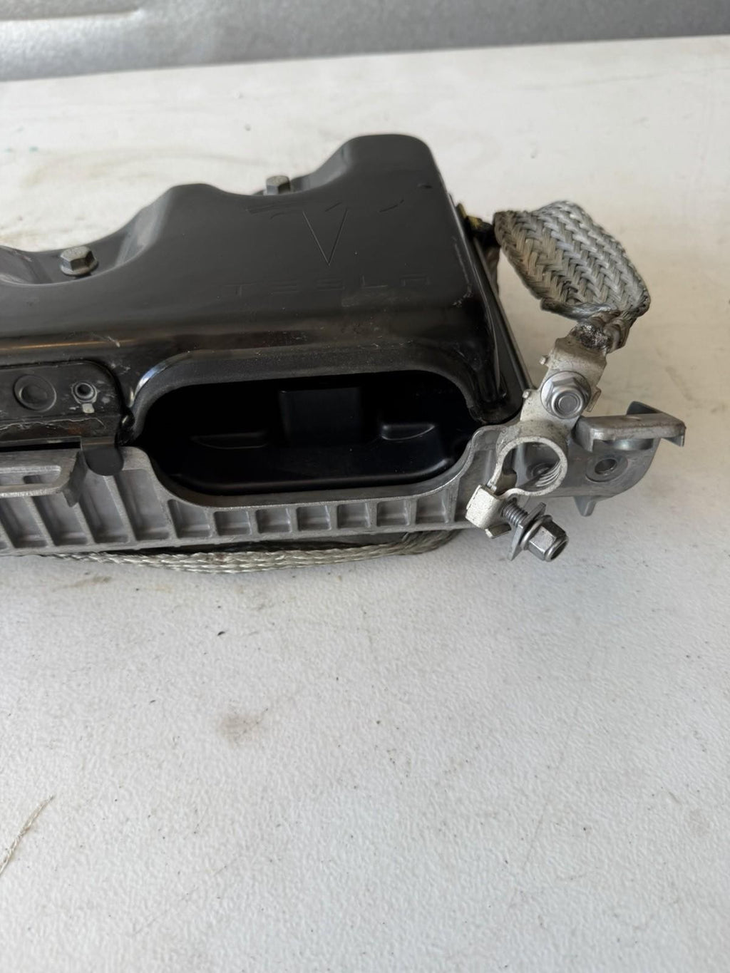 ♦️17-23 TESLA MODEL 3 FRONT VEHICAL ELECTRONIC CONTROL MODULE OEM, 1583991-01-C