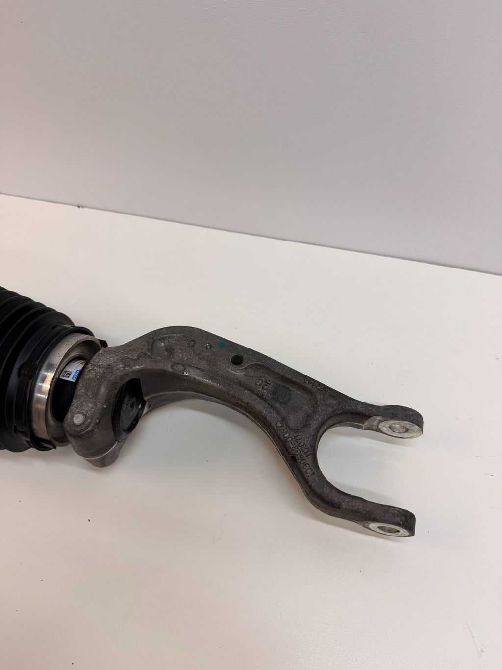 2016-2020 Tesla Model S Front Left Air Suspension Shock Strut 1067361-25-C