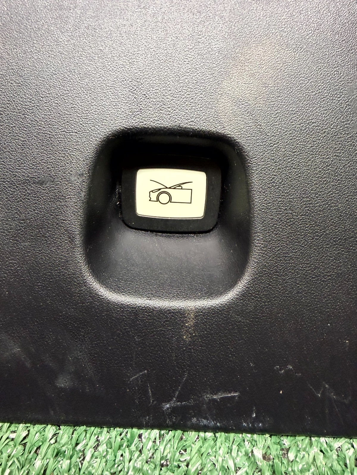 ♦️2020 - 2024 TESLA MODEL Y FRONT FRUNK ACCESS COVER PANEL OEM, 1494086-00-B