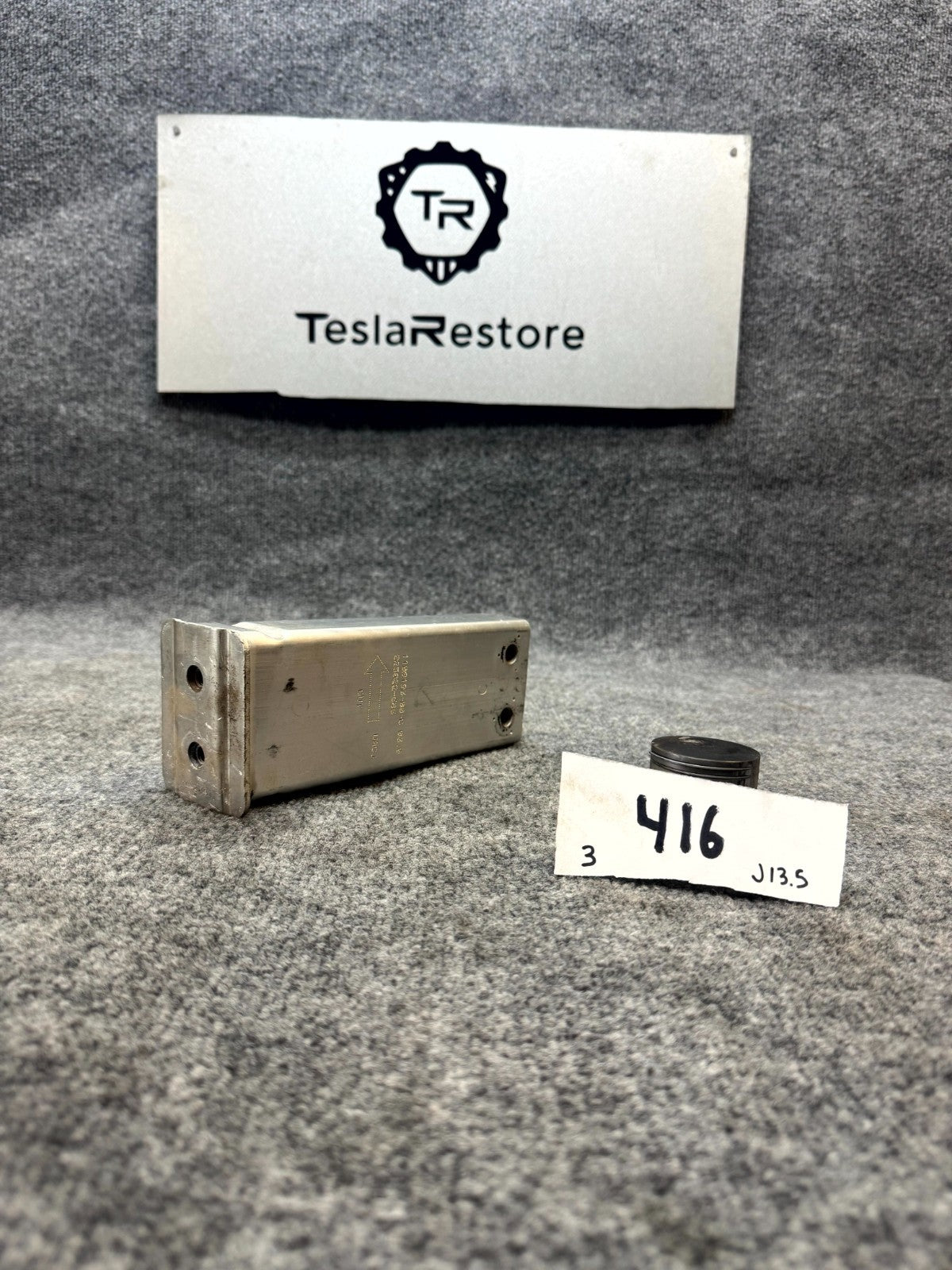 2017‑2023 TESLA MODEL 3 FRONT RIGHT BUMPER IMPACT BEAM ABSORBER OEM,1109193-00-C