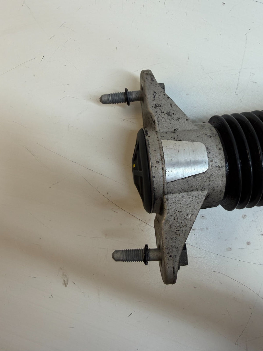 2020 - 2024 TESLA MODEL Y REAR LEFT OR RIGHT SIDE SHOCK ABSORBER 1188463-00-D