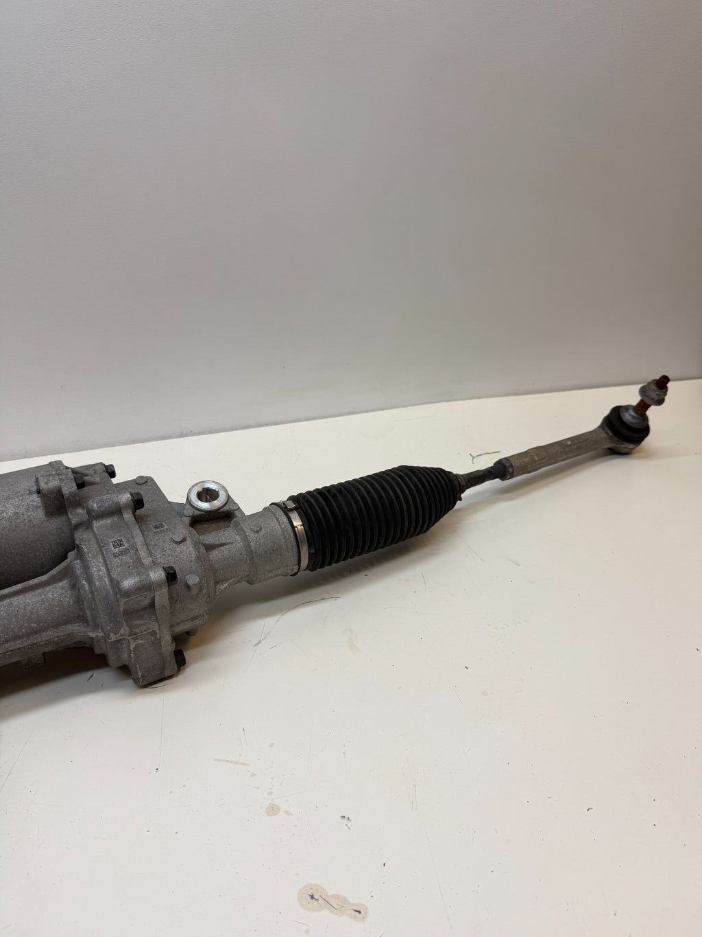 2016-25 Tesla Model S Power Steering Gear Rack & Pinion w/ Tie Rod 1070801-00-E