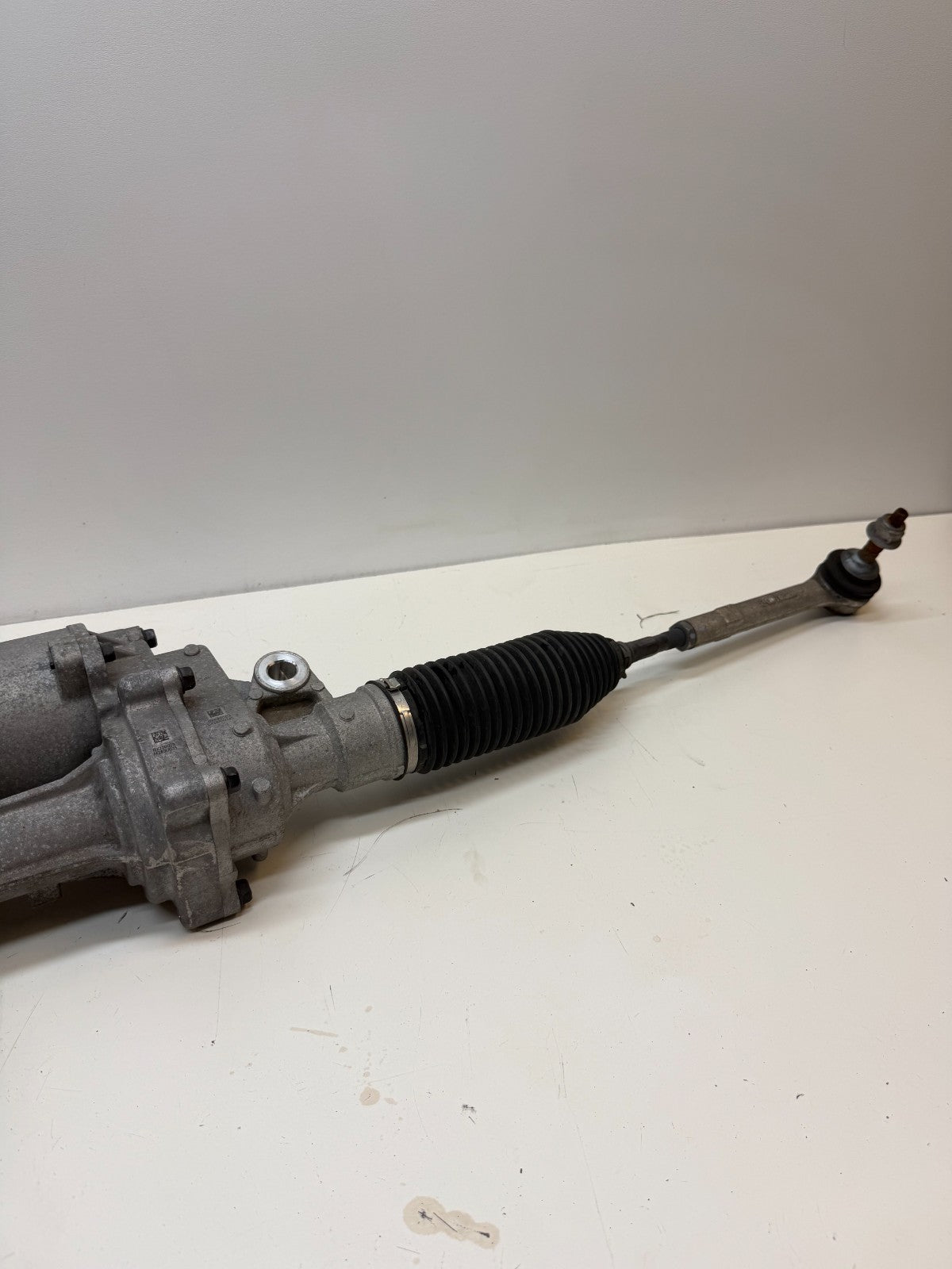 2016-25 Tesla Model S Power Steering Gear Rack & Pinion w/ Tie Rod 1070801-00-E