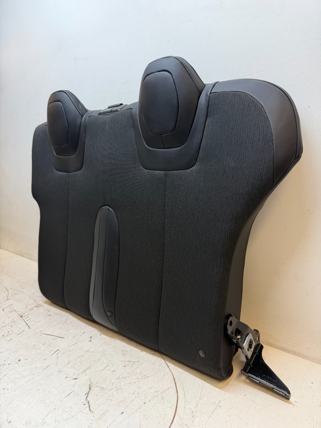 2016-2020 Tesla Model S Rear Left Side 2ND Second Row Upper Seat Cushion OEM