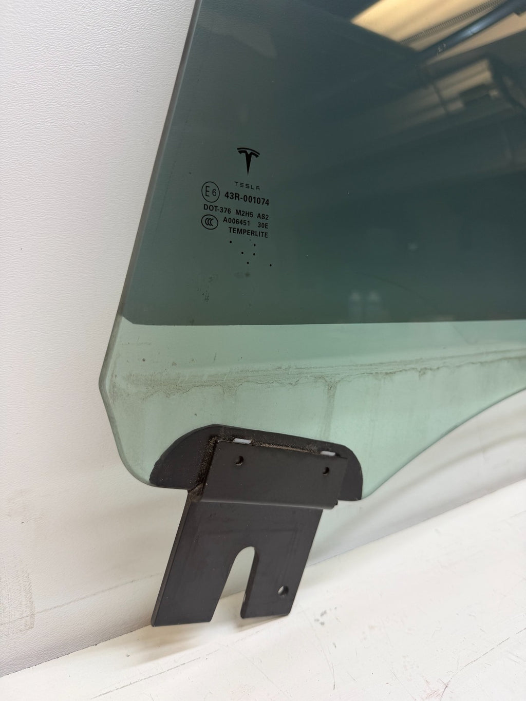 2012-2020 Tesla Model S Rear Left Driver Side Door Window Glass 43R-001074