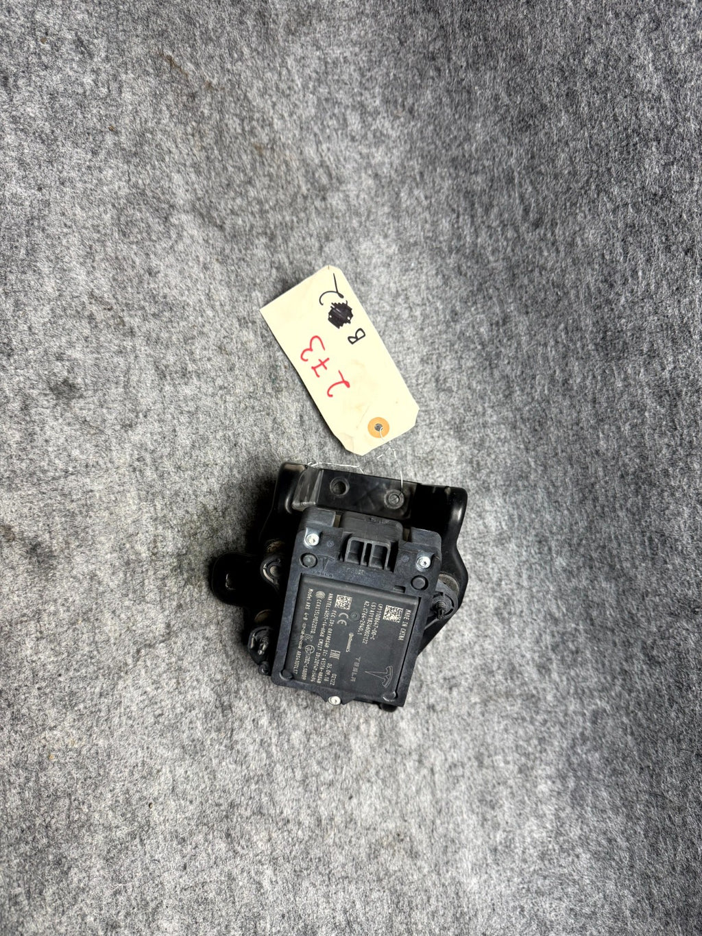 ♦️16-20 TESLA MODEL S X 3 SEVEN PIN PERPENDICULAR REDAR SENSOR OEM, 1108647-00-C