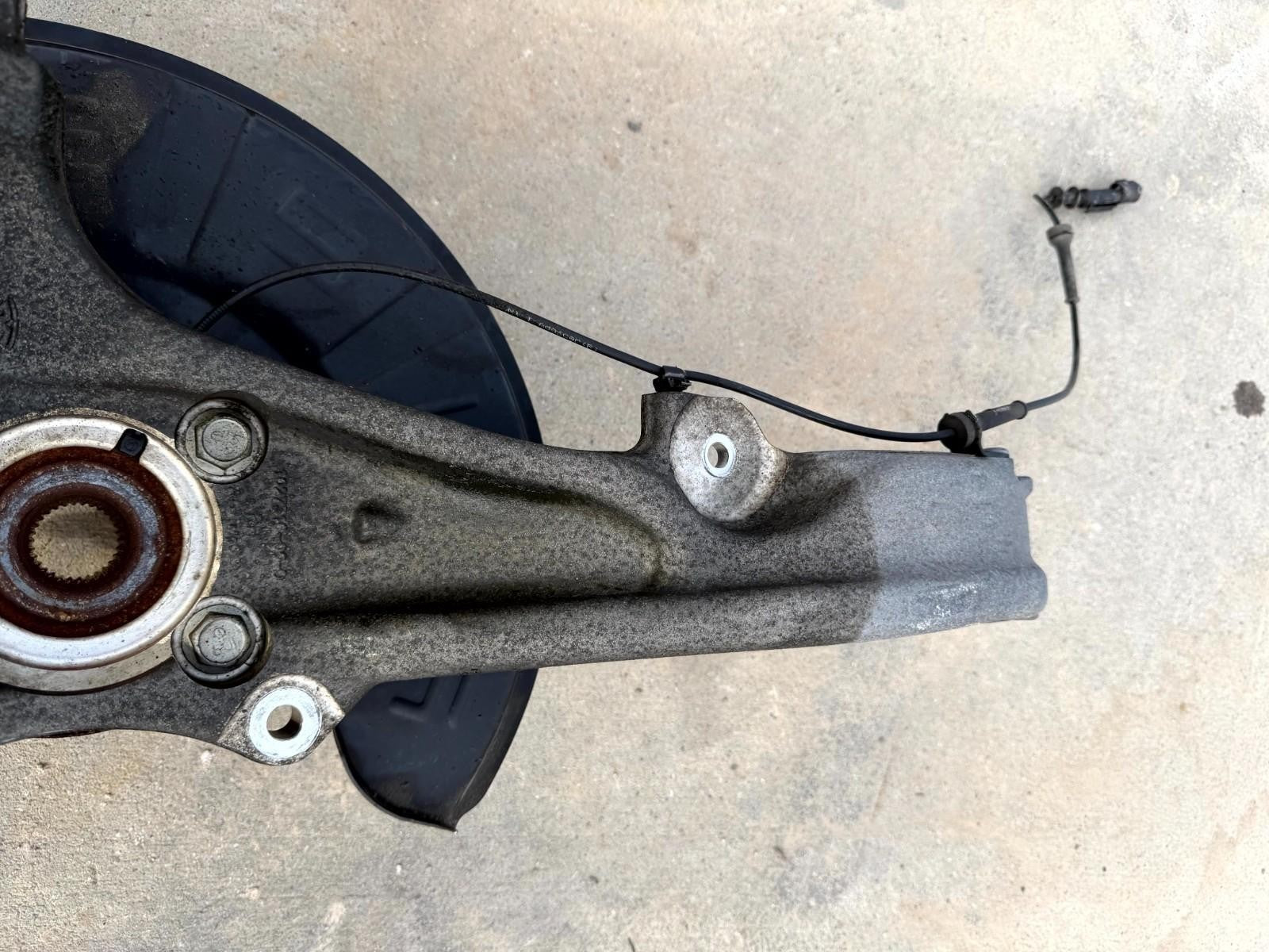 16-20 Tesla Model X Front Right Spindle Knuckle W/ Control Arm OEM,1027311-00-F