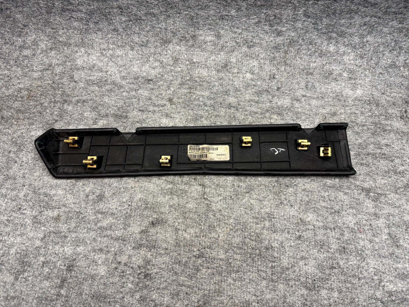 ♦️12–20 TESLA MODEL S DASH GLOVE BOX STORAGE LOWER TRIM COVER OEM, 1002302-00-A