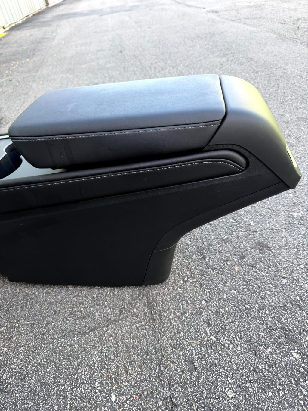 ♦️17-23 TESLA MODEL 3 CENTER CONSOLE ARMREST CUP HOLDER ASSEMBLY OEM, 175550171F