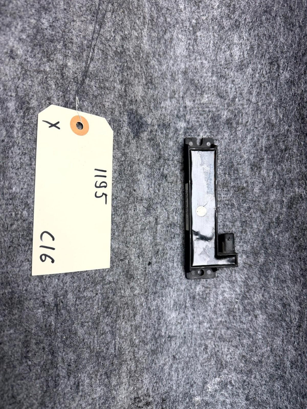 ♦️2016-2020 TESLA MODEL X KEYLESS ENTRY ANTENA CONTROL MODULE OEM, 1043130-00-B