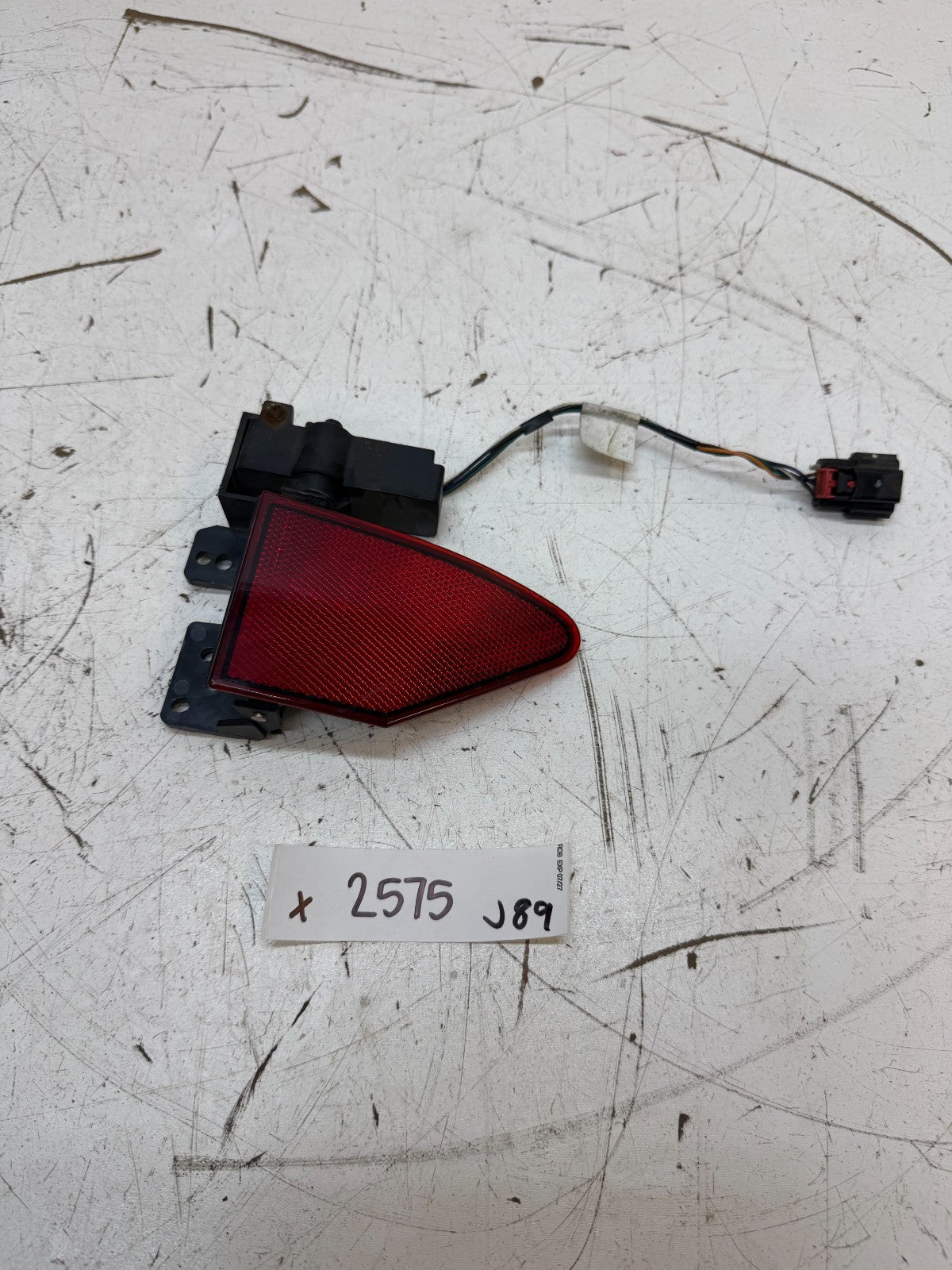 2016-20 Tesla Model X Rear Left Taillight Lamp Charge Reflector LH 1042766-00-G