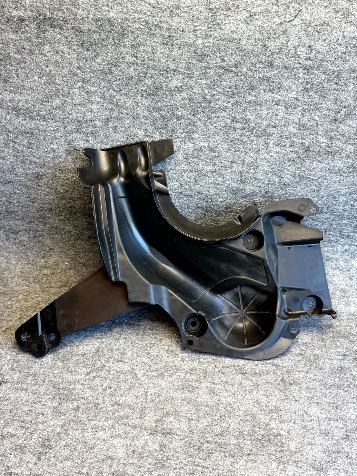 ♦️16–20 TESLA MODEL S FRONT RIGHT STRUT SHOCK TOWER CAP COVER OEM, 1060510-00-B