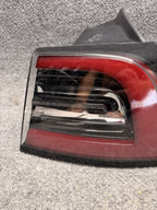 2021-2023 Tesla Model 3 Tail Lamp Rear Bodyside Right 1077398-00-H