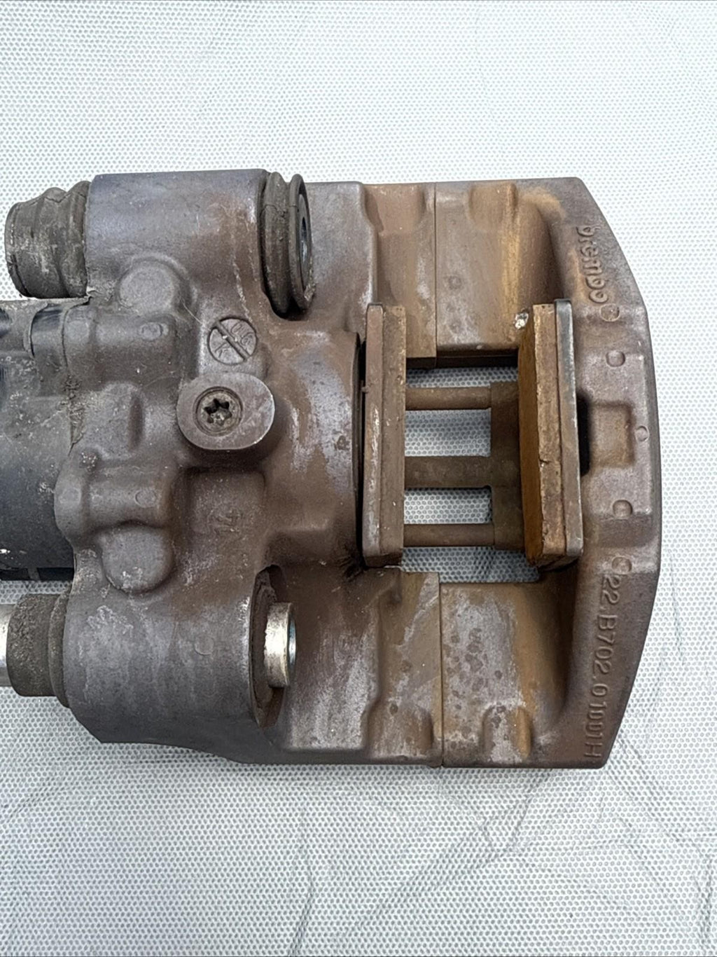 ♦️2012-2015 TESLA MODEL S REAR LEFT PARKING BRAKE CALIPER OEM, 1021252-00-D