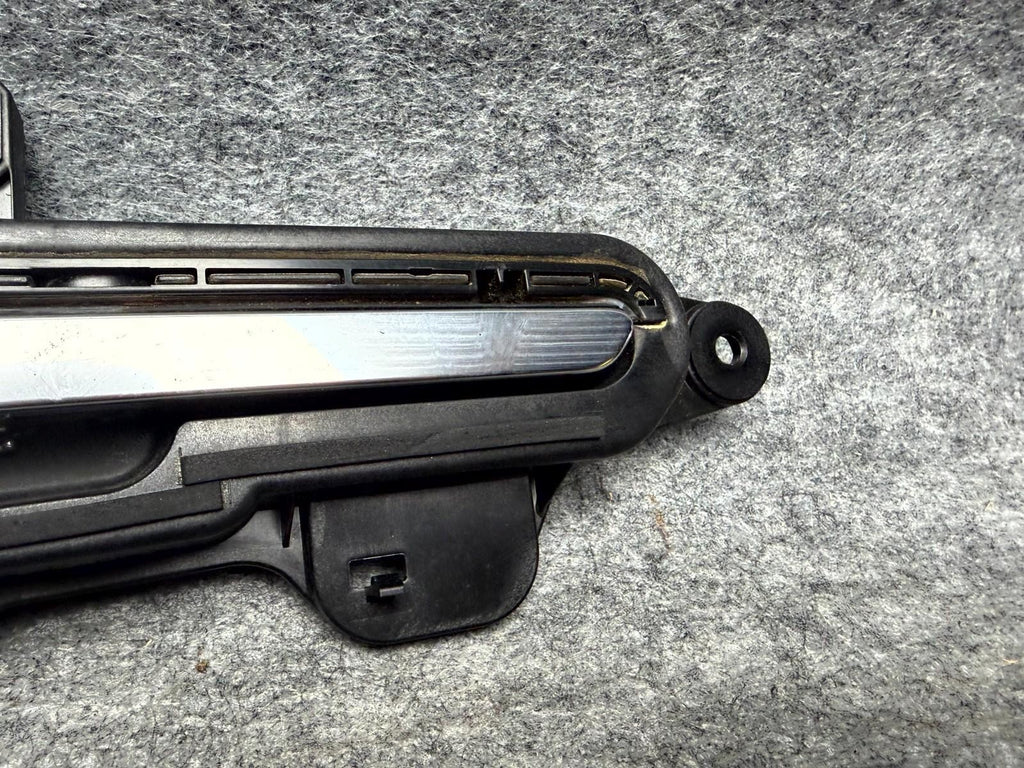 ♦️2017 - 2023 TESLA MODEL 3 LEFT SIDE EXTERIOR DOOR HANDLE OEM, 1081831-00-H
