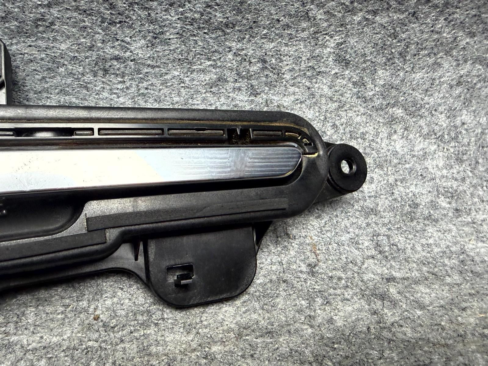 ♦️2017 - 2023 TESLA MODEL 3 LEFT SIDE EXTERIOR DOOR HANDLE OEM, 1081831-00-H