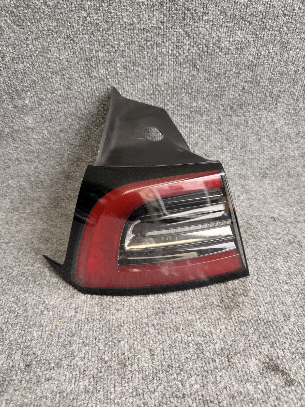 DMG! 2017 - 2022 Tesla Model 3 Y LED Tail light 4 PIN Driver Left LH OEM