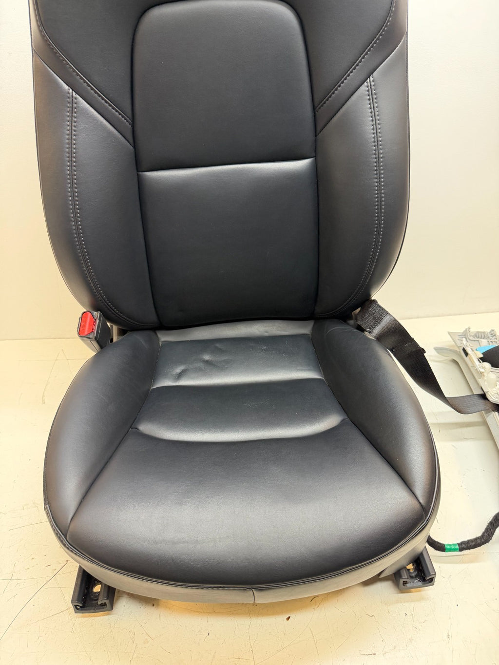 2017-2023 Tesla Model Y Front Left Complete Seat Black 1456942-00-E
