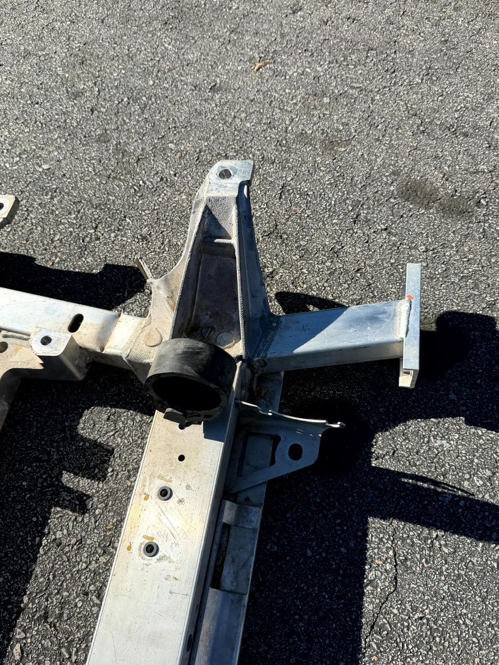 ♦️2012 - 2020 TESLA MODEL S FRONT SUBFRAME CROSSMEMBER CRADLE OEM, 1009825-00-A