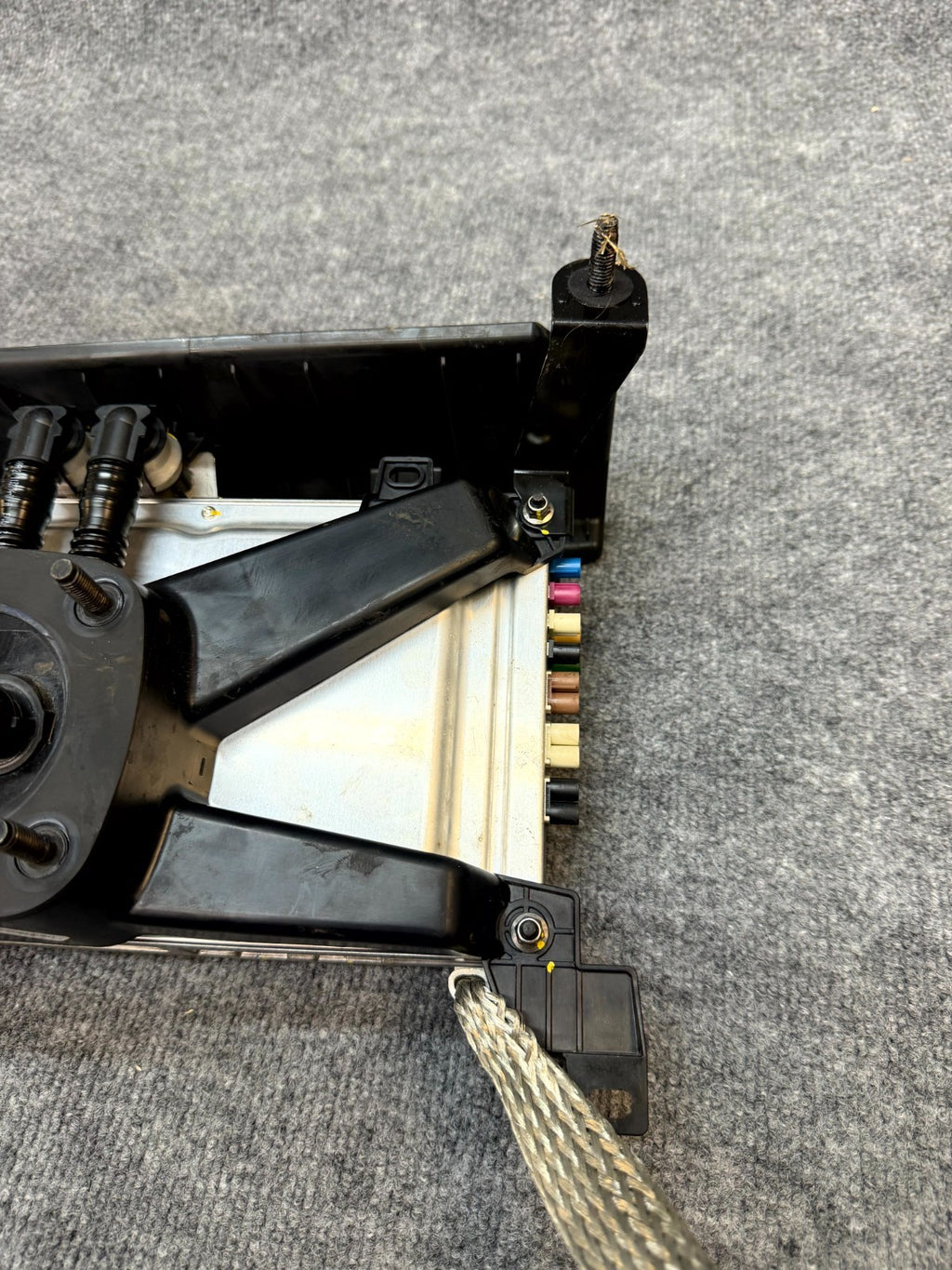 2020-2024 TESLA MODEL Y MCU COMPUTER MEDIA CONTROL MODULE OEM, 1775000-90-L