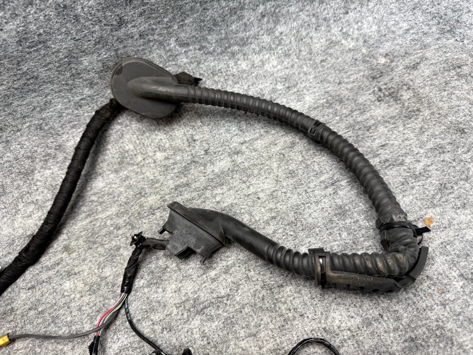 ♦️2017 – 2023 TESLA MODEL 3 TRUNK WIRING HARNESS WIRES OEM, P1068789-00-G