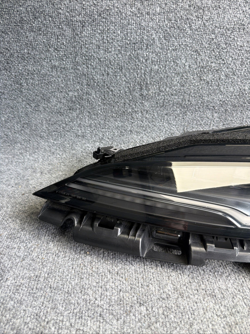 2024-2027 Tesla Model 3 Front left Driver Side LED headlight 1694086-00-G