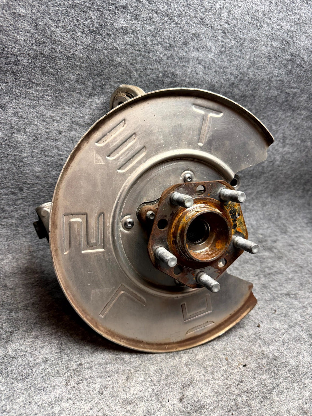 ♦️17-23 TESLA MODEL 3 REAR RIGHT SIDE SPINDLE KNUCKLE WHEEL HUB OEM, 104441600F