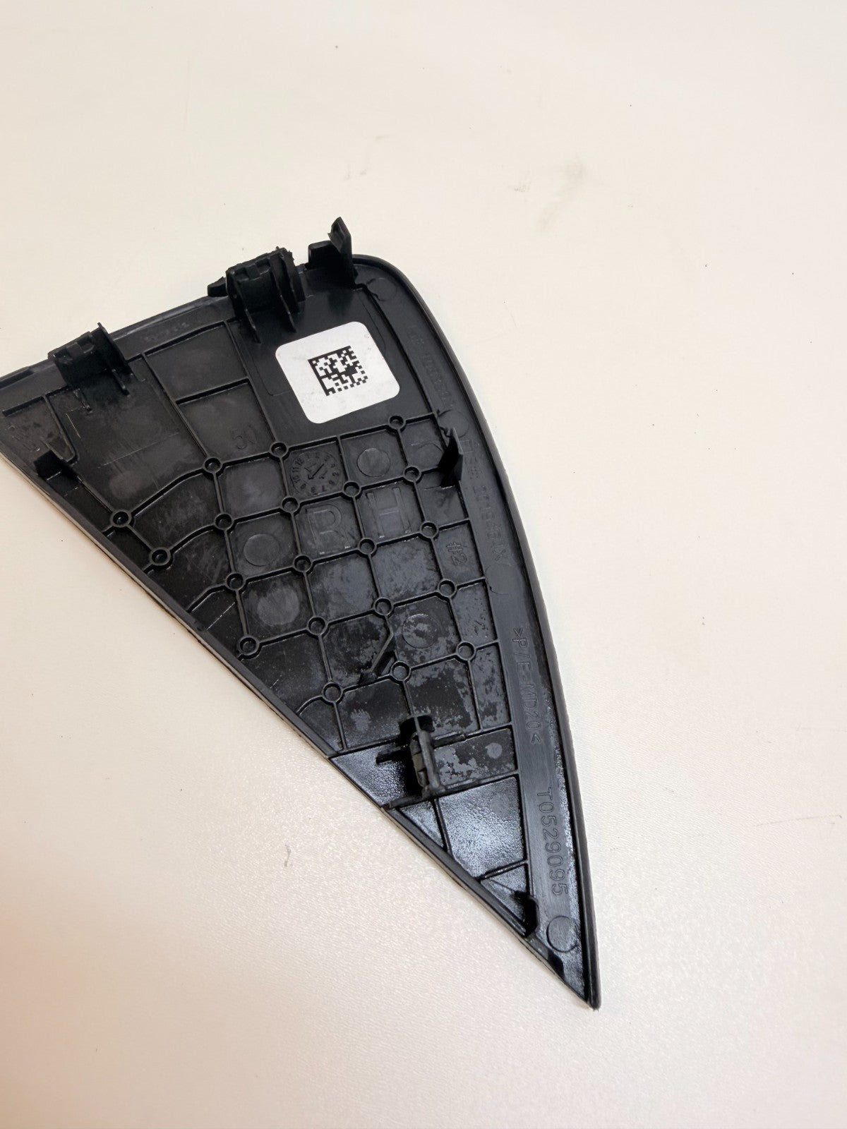 2017-2023 Tesla Model S Front Right Passenger Dashboard End Cap Cover T0529095