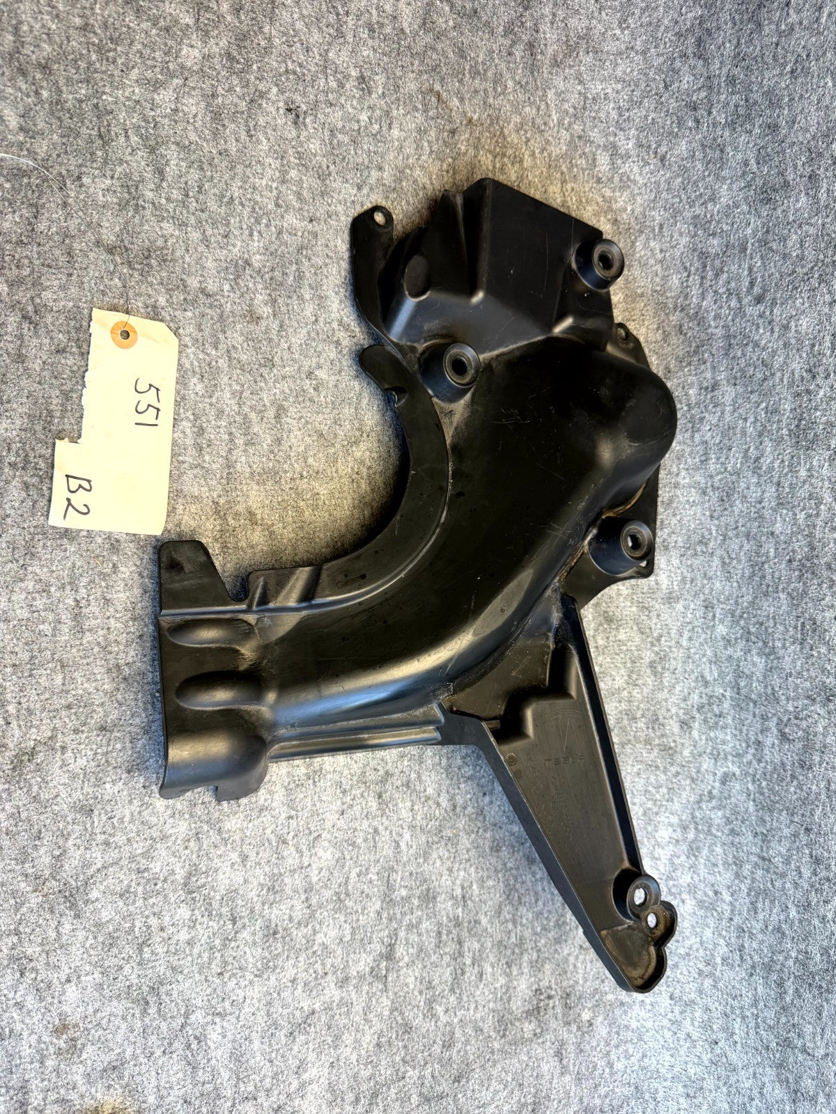 ♦️16 – 20 TESLA MODEL S FRONT LEFT STRUT SHOCK TOWER CAP COVER OEM, 1060511-00-B