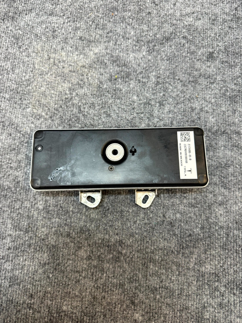 2020-2024 TESLA MODEL Y TRAILER TOW HITCH TOWING CONTROL MODULE OEM, 1764896-98