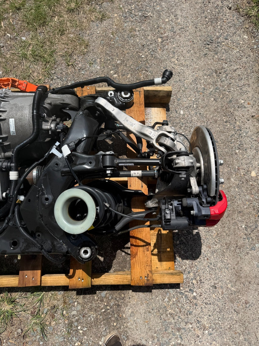 2022 Tesla Model Y Rear Drive Unit Motor Subframe Suspension Complete