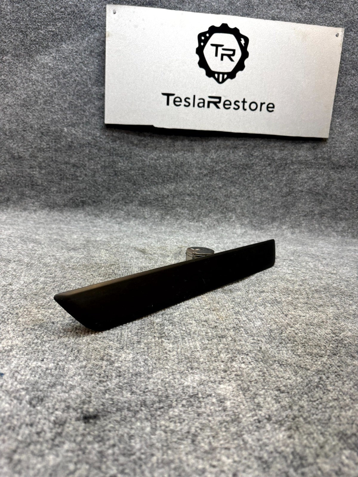 17-23 TESLA MODEL 3 FRONT LEFT/RIGHT DOOR SILL SCUFF PLATE PANEL OEM, 150476300C