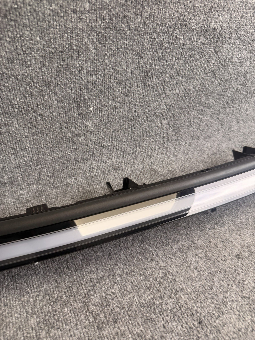 2025-2026 Tesla Model Y Juniper Front Center Lightbar Light Bar 2038294-00-C OEM
