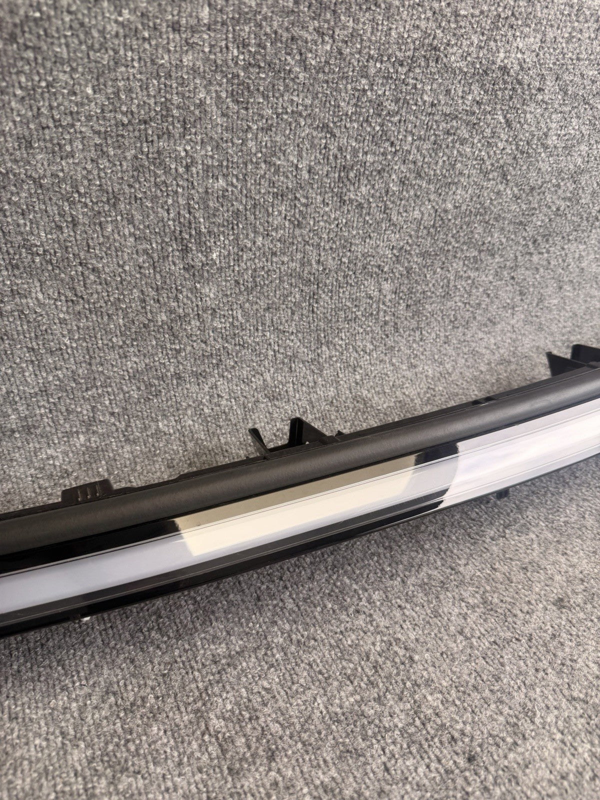 2025-2026 Tesla Model Y Juniper Front Center Lightbar Light Bar 2038294-00-C OEM
